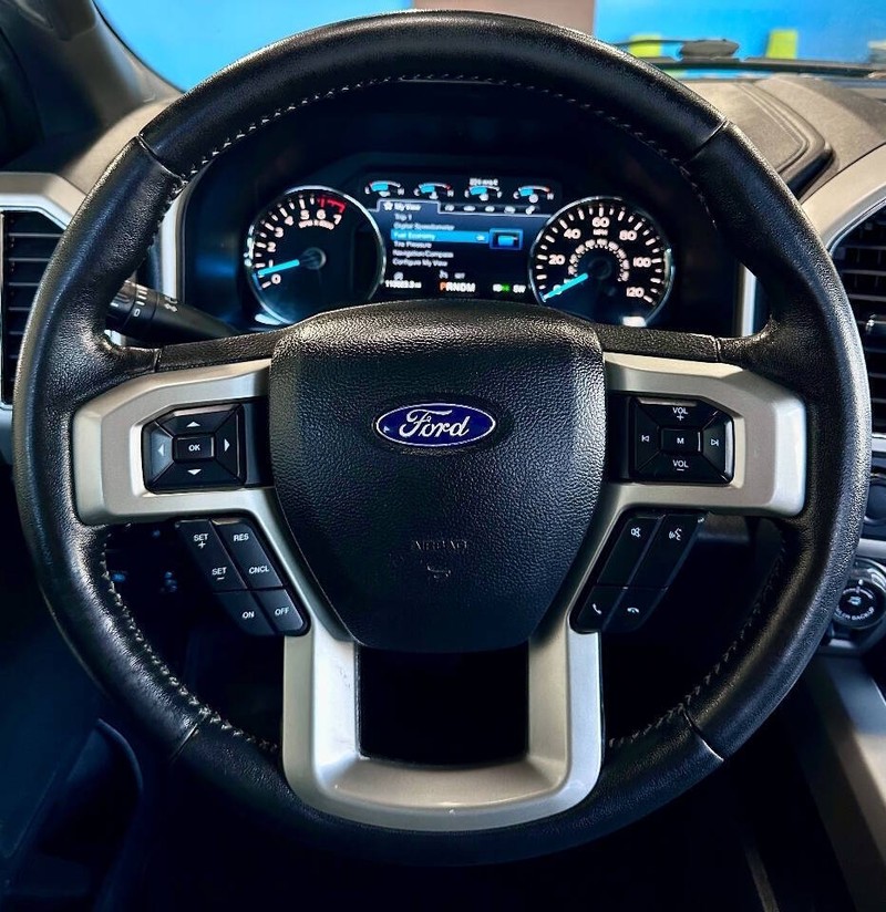 Ford F-150 Vehicle Full-screen Gallery Image 10