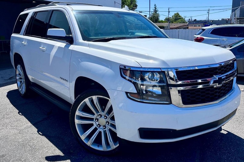 Chevrolet Tahoe Vehicle Full-screen Gallery Image 03