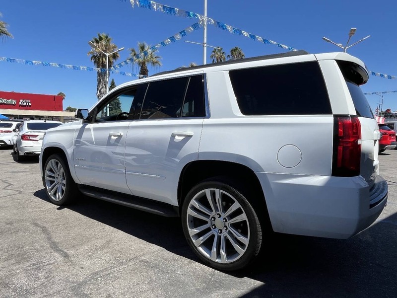 Chevrolet Tahoe Vehicle Full-screen Gallery Image 10