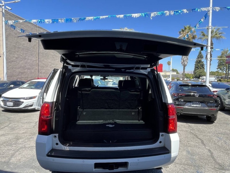 Chevrolet Tahoe Vehicle Full-screen Gallery Image 16