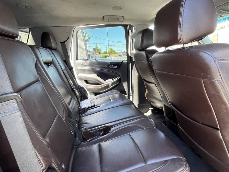 Chevrolet Tahoe Vehicle Full-screen Gallery Image 17