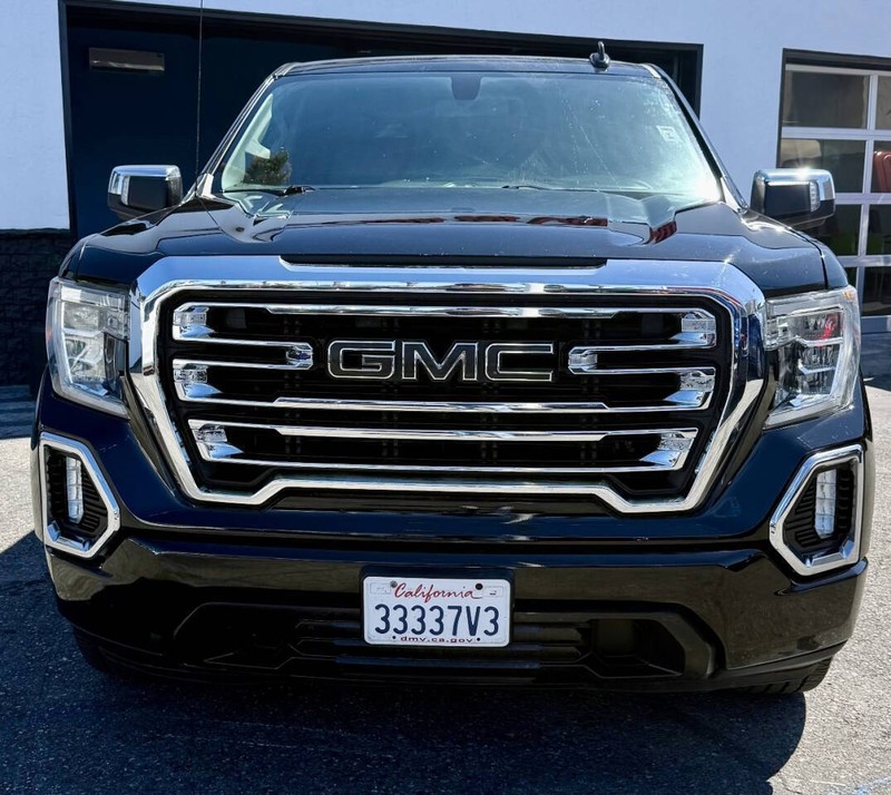 GMC Sierra 1500 Vehicle Full-screen Gallery Image 04