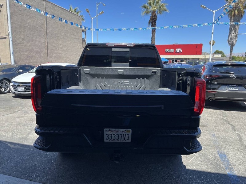 GMC Sierra 1500 Vehicle Full-screen Gallery Image 13