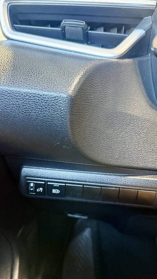 Toyota Corolla Vehicle Full-screen Gallery Image 18