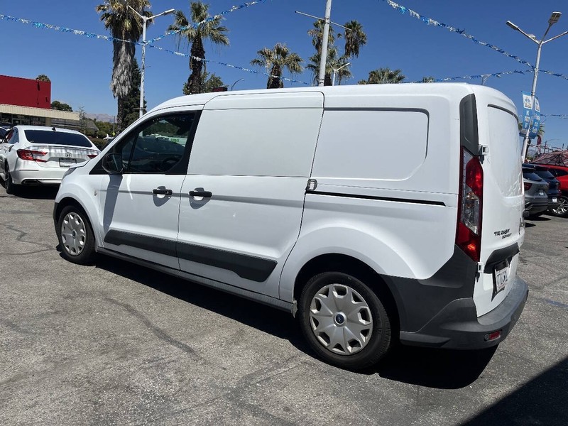 Ford Transit Connect Vehicle Full-screen Gallery Image 09