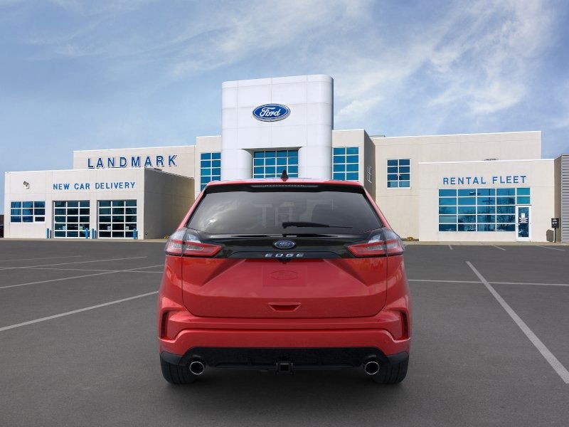 2024 Ford Edge  5