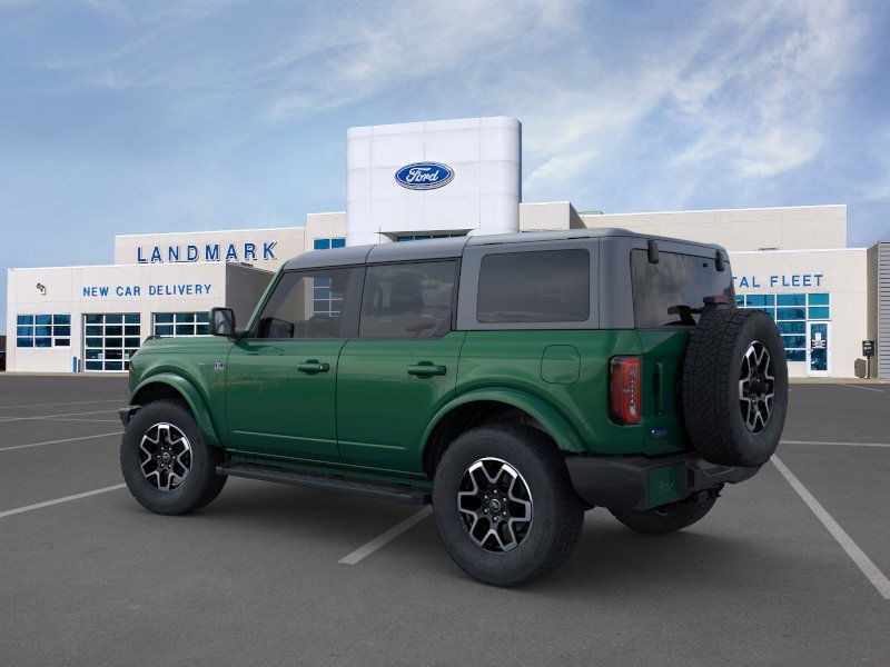 2024 Ford Bronco Outer Banks 4