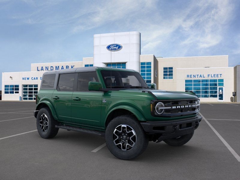 2024 Ford Bronco Outer Banks 7