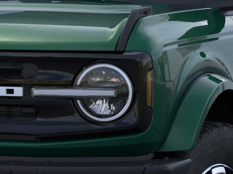 2024 Ford Bronco Outer Banks 20