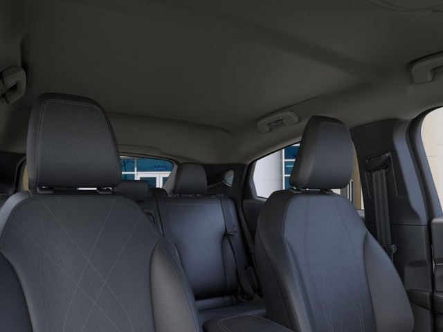 Ford Mustang Mach-E Vehicle Full-screen Gallery Image 22