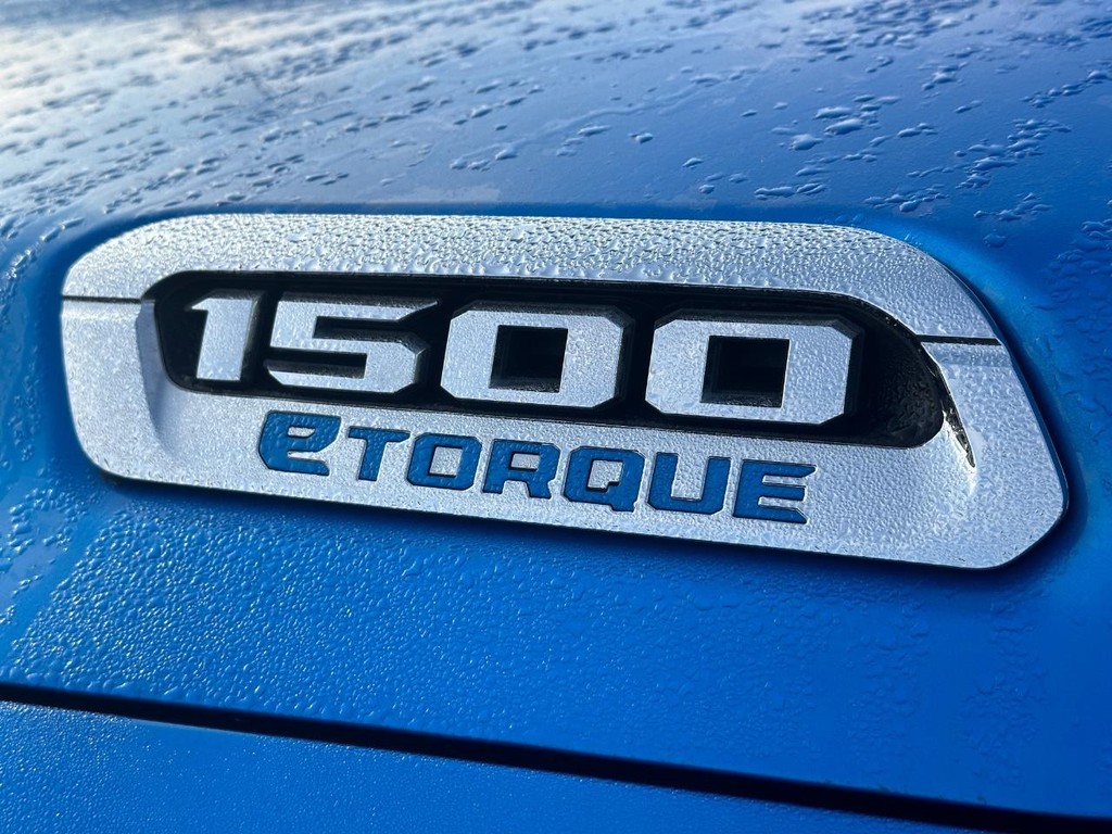 Ram 1500 Vehicle Full-screen Gallery Image 07