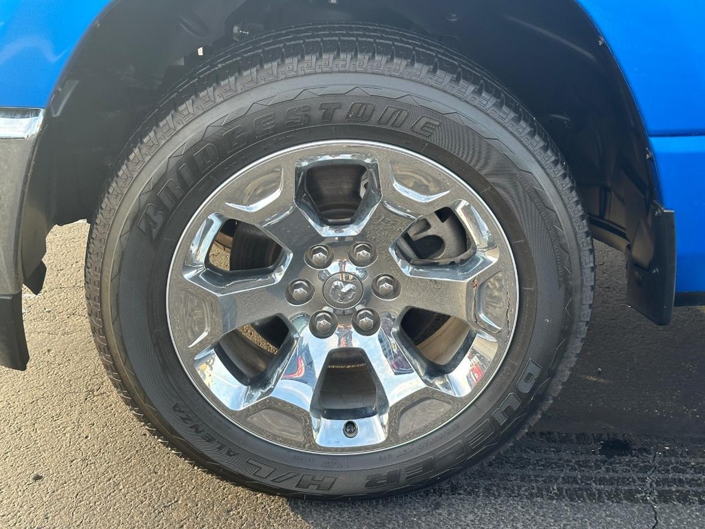 Ram 1500 Vehicle Full-screen Gallery Image 08