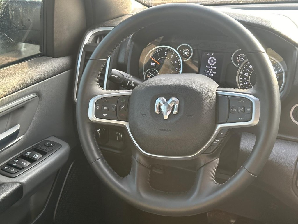 Ram 1500 Vehicle Full-screen Gallery Image 13