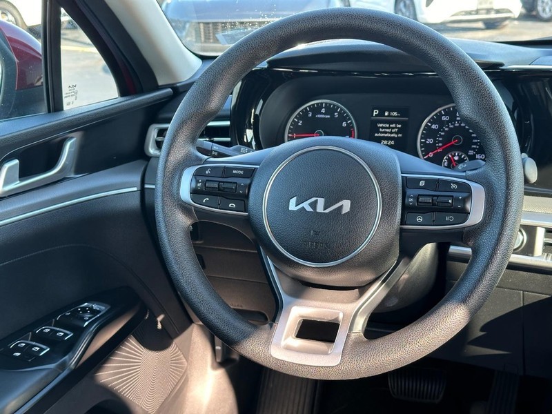 2023 Kia K5 LXS 12