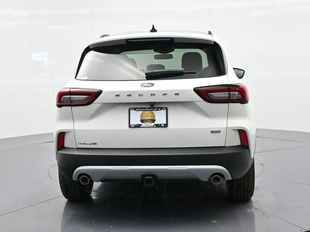 Ford Escape Vehicle Full-screen Gallery Image 07