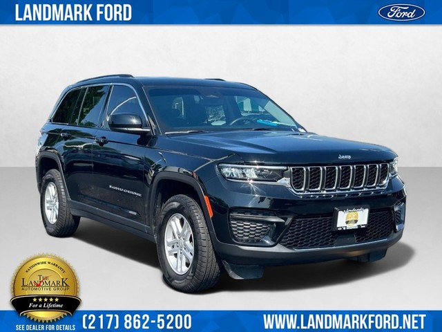 Used 2022 Jeep Grand Cherokee Laredo with VIN 1C4RJHAG9N8603374 for sale in Springfield, IL