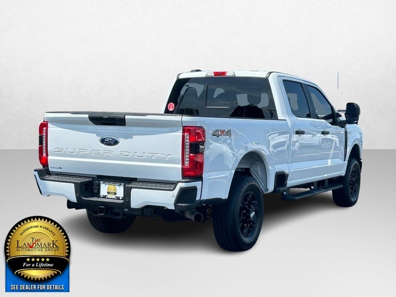 2023 Ford Super Duty F-250 SRW 4WD XL Crew Cab 3