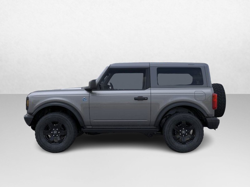 2024 Ford Bronco Black Diamond 3