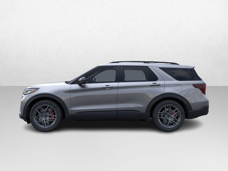 2025 Ford Explorer ST-Line 3