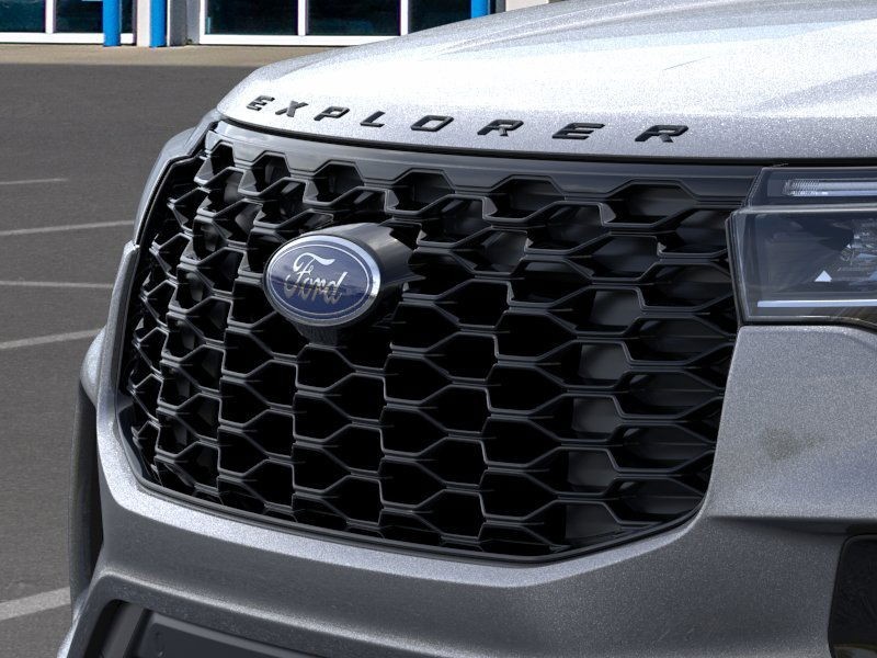 2025 Ford Explorer ST-Line 17