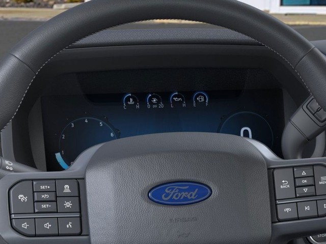 Ford F-150 Vehicle Full-screen Gallery Image 13