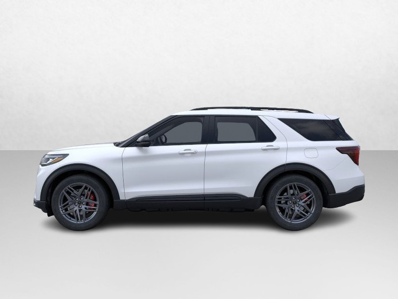 2025 Ford Explorer ST 3