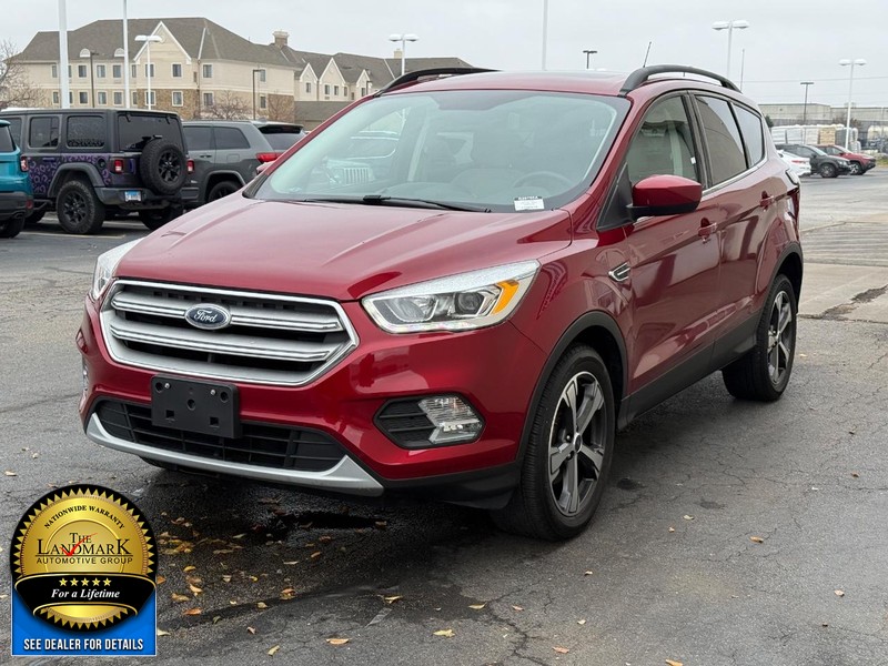 Ford Escape Vehicle Full-screen Gallery Image 5