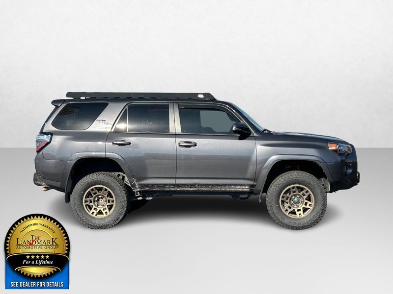 2022 Toyota 4Runner TRD Off Road Premium 2