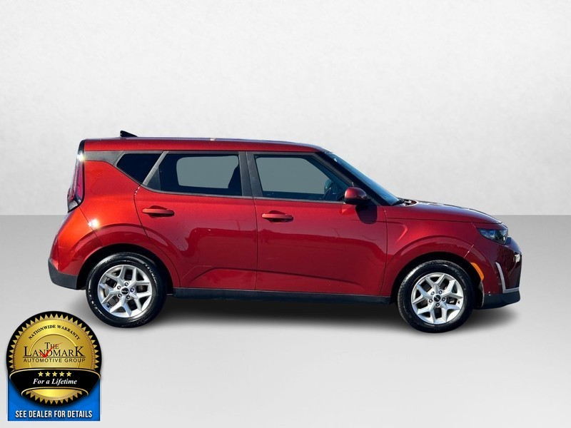 2023 Kia Soul LX 2