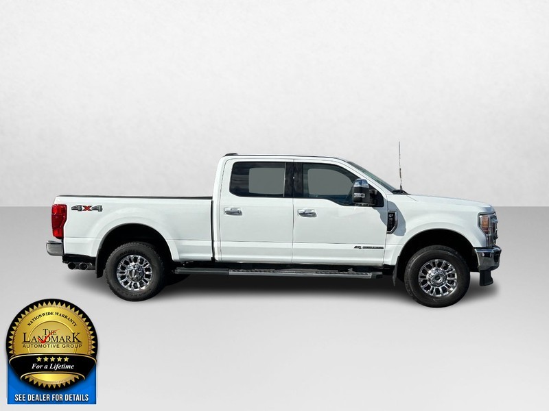 2022 Ford Super Duty F-350 SRW 4WD Lariat Crew Cab 2