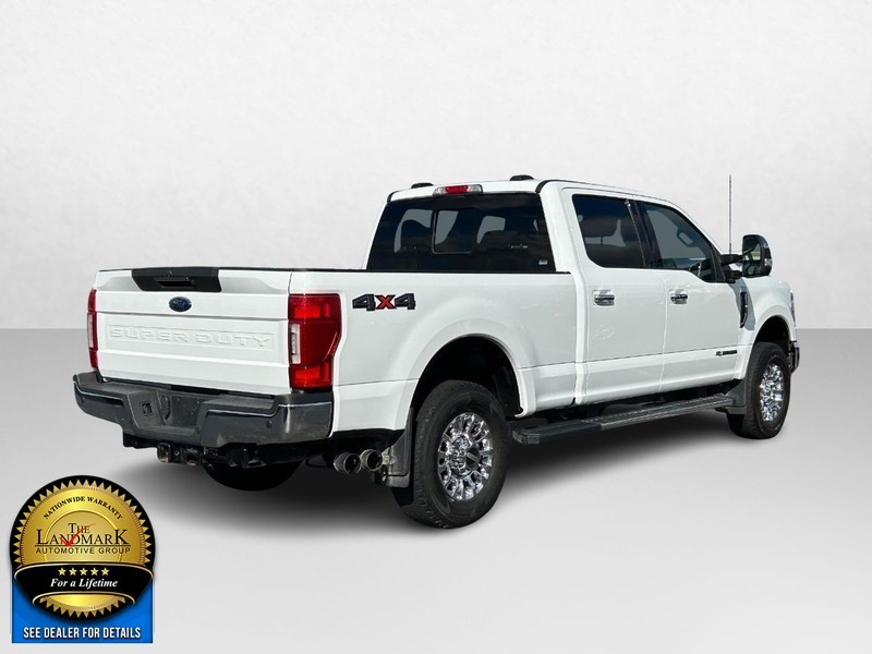 2022 Ford Super Duty F-350 SRW 4WD Lariat Crew Cab 3