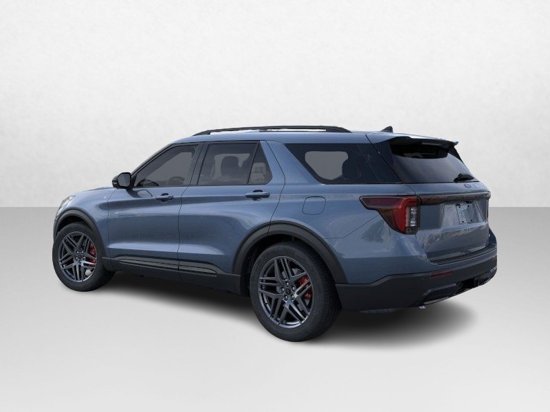 2025 Ford Explorer ST-Line 4