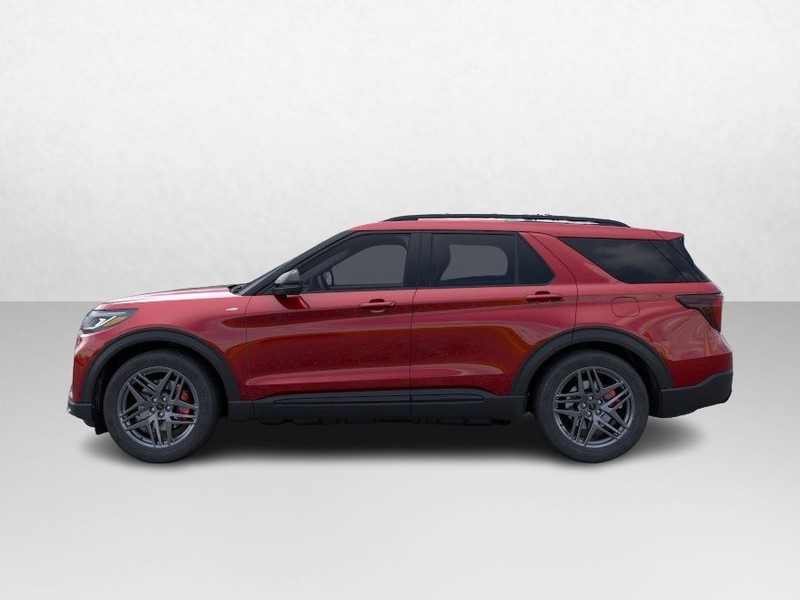 2025 Ford Explorer ST-Line 3