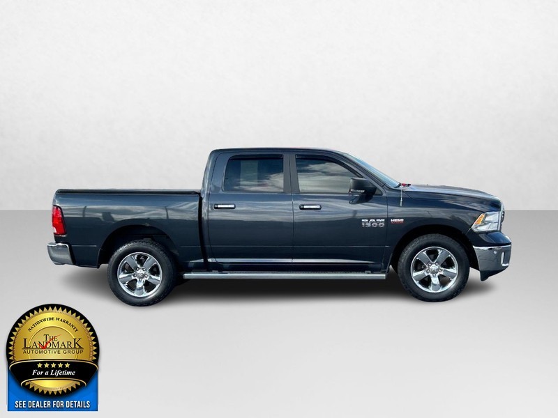 2016 Ram 1500 4WD Big Horn Crew Cab 2