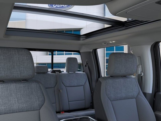 Ford F-150 Vehicle Full-screen Gallery Image 22