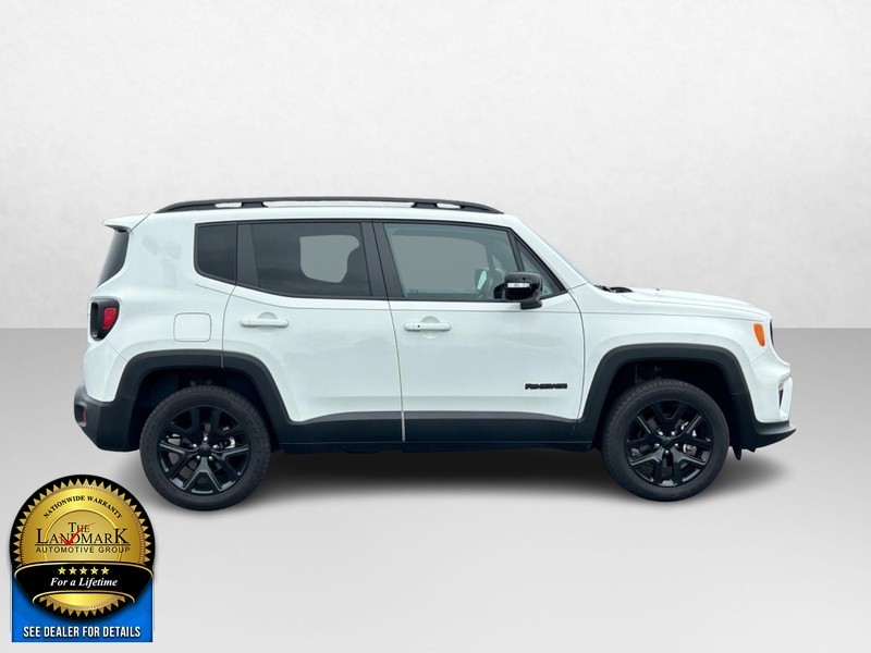 2022 Jeep Renegade 4WD Altitude 2