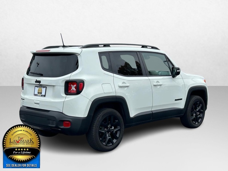 2022 Jeep Renegade 4WD Altitude 3