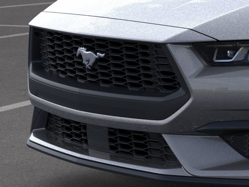 2025 Ford Mustang  17