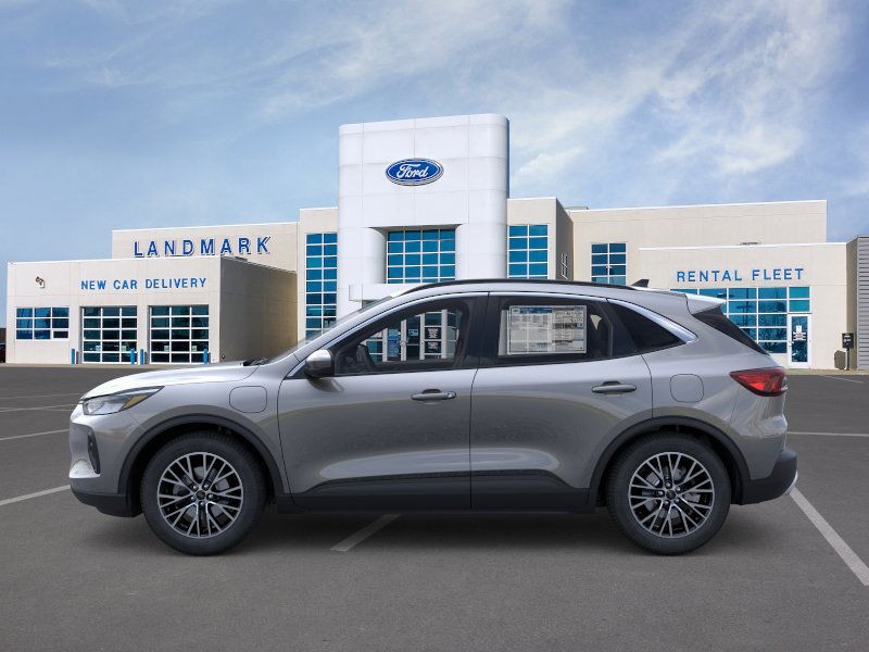 Ford Escape Vehicle Full-screen Gallery Image 3