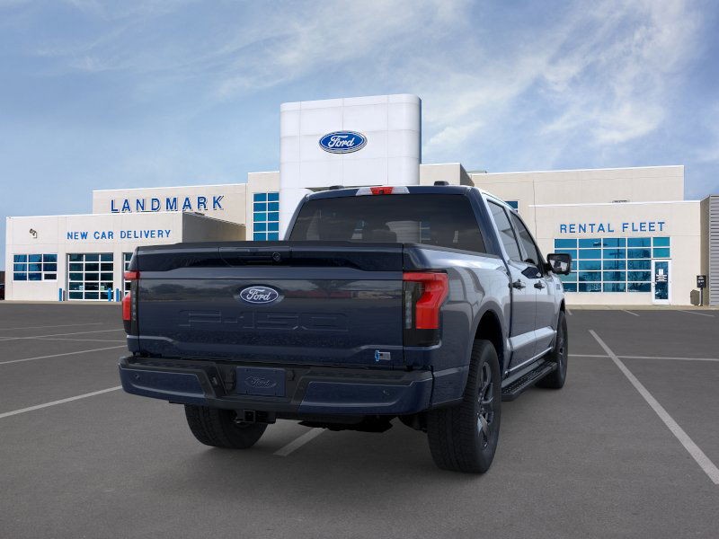 Ford F-150 Lightning Vehicle Full-screen Gallery Image 8