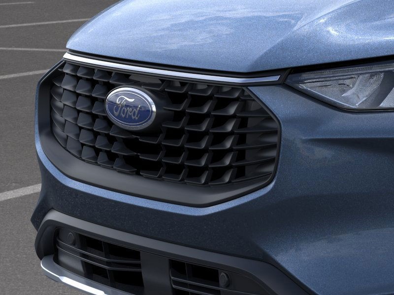 Ford Escape Vehicle Full-screen Gallery Image 17