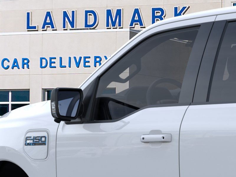 Ford W3L Vehicle Full-screen Gallery Image 20