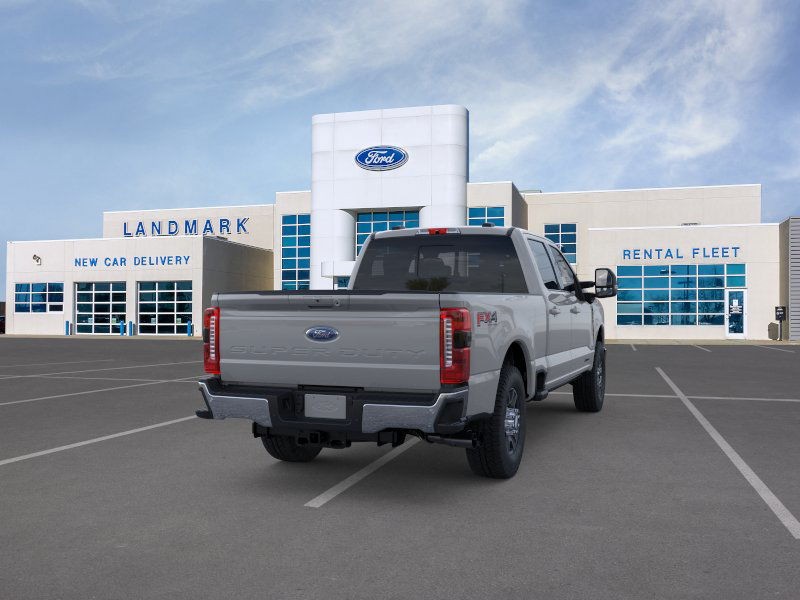 Ford Super Duty F-350 SRW Vehicle Full-screen Gallery Image 8