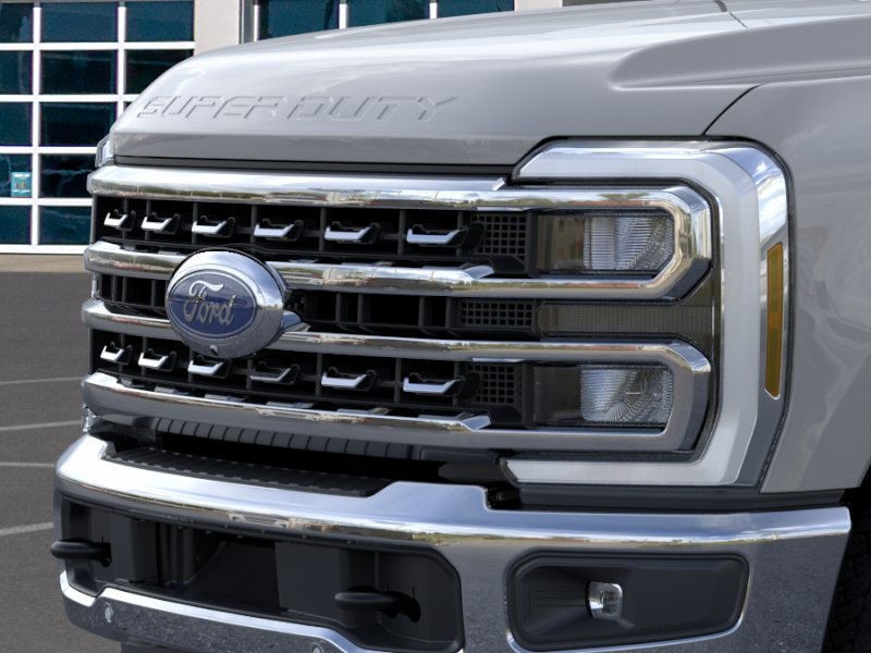 Ford Super Duty F-350 SRW Vehicle Full-screen Gallery Image 17