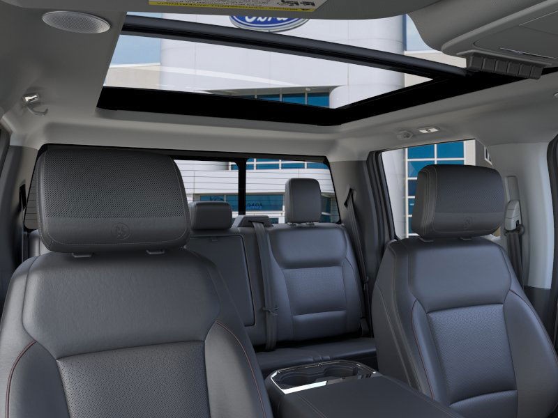 Ford Super Duty F-350 SRW Vehicle Full-screen Gallery Image 22