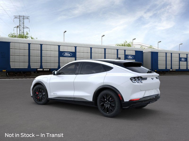 Ford Mustang Mach-E Vehicle Full-screen Gallery Image 4