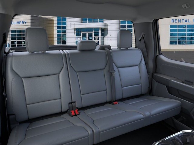 Ford F-150 Lightning Vehicle Full-screen Gallery Image 11