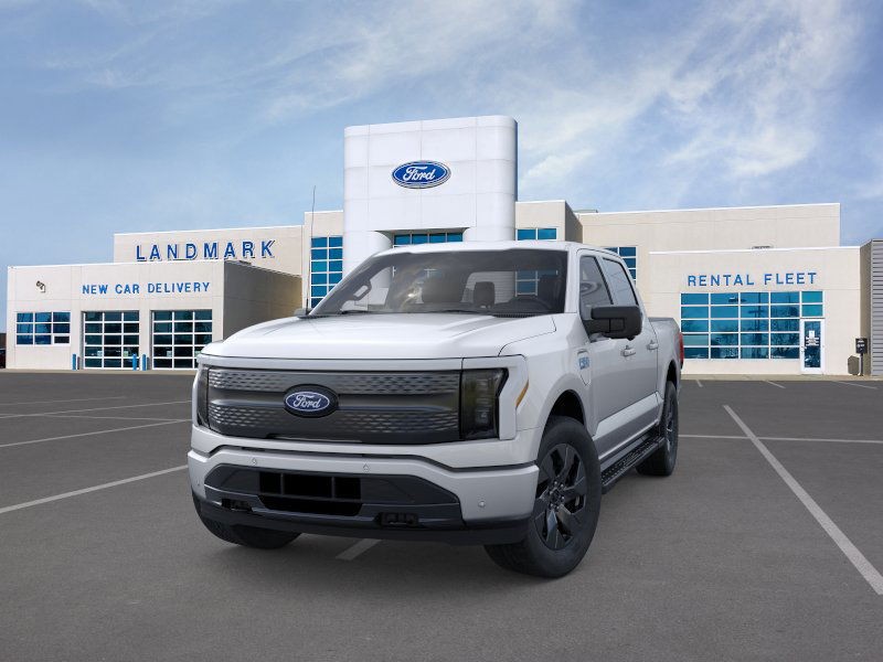 Ford F-150 Lightning Vehicle Full-screen Gallery Image 2