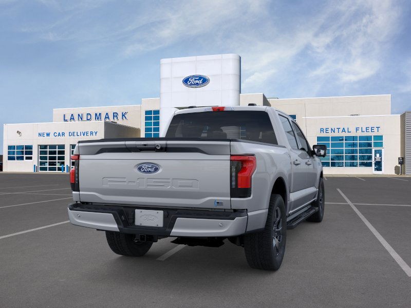 Ford F-150 Lightning Vehicle Full-screen Gallery Image 8