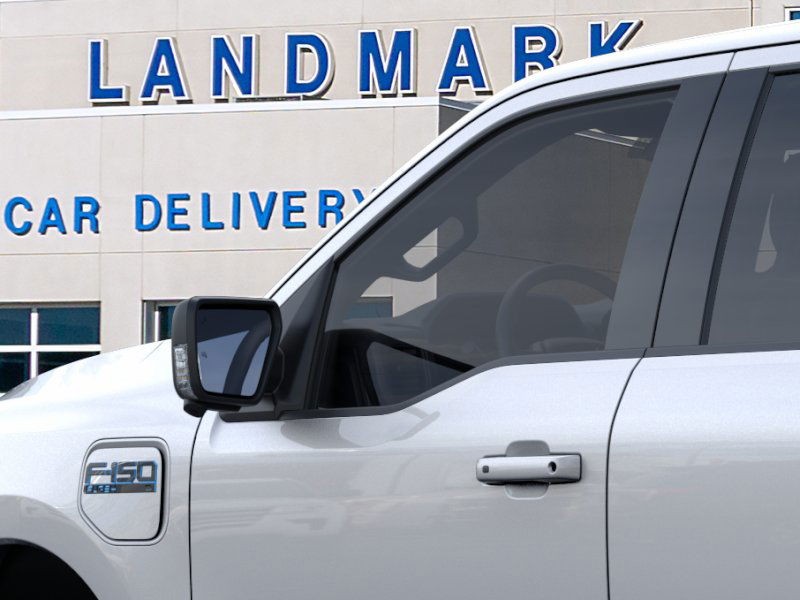 Ford F-150 Lightning Vehicle Full-screen Gallery Image 20